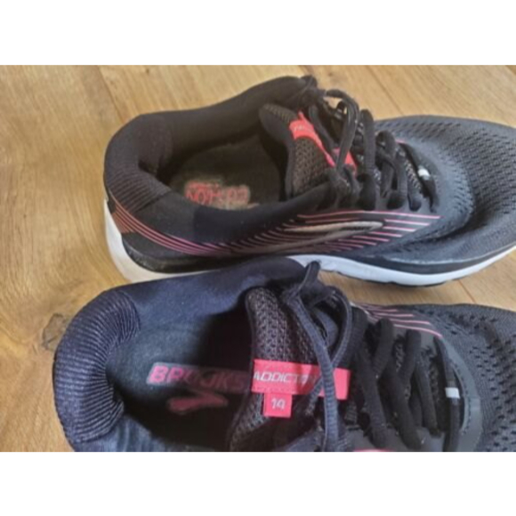 Brooks Women's Addiction 14, Black Running Shoes Size 8 Extra Wide - Picture 6 of 7
